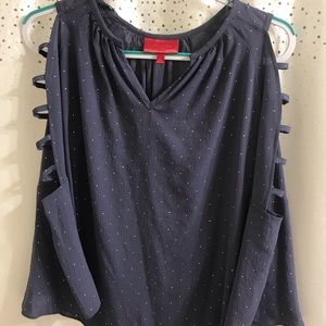 JLO long open sleeve hip length blouse